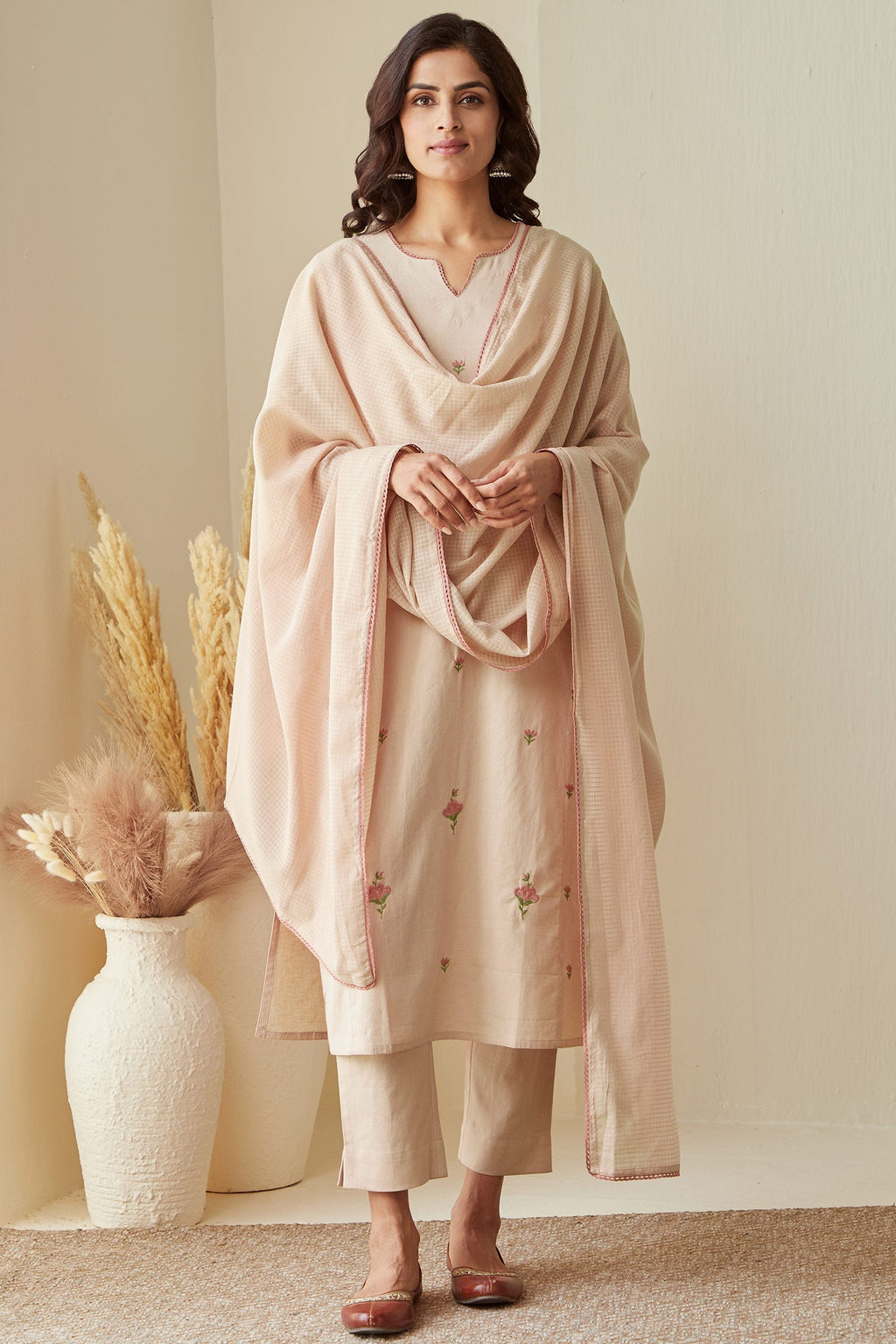 Nazm Mahnoor Kurta